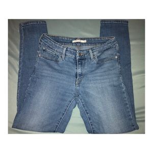 Levi’s 711 Skinny Jean